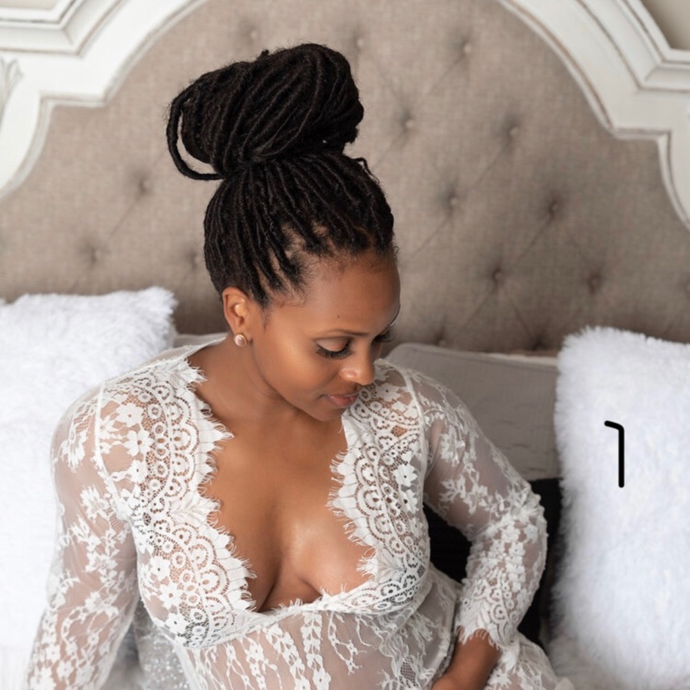 Lace maternity gown